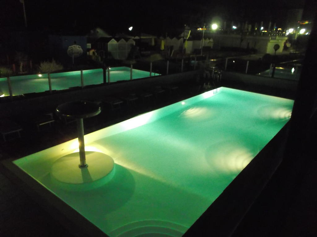 Hotel Garden Cattolica Extérieur photo