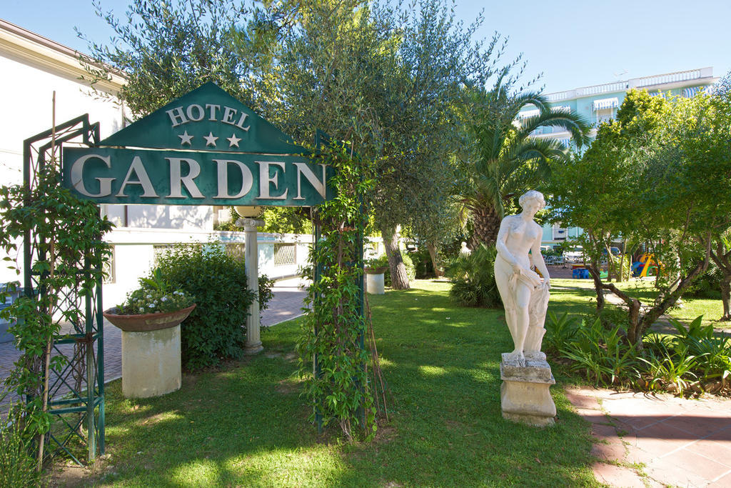 Hotel Garden Cattolica Extérieur photo