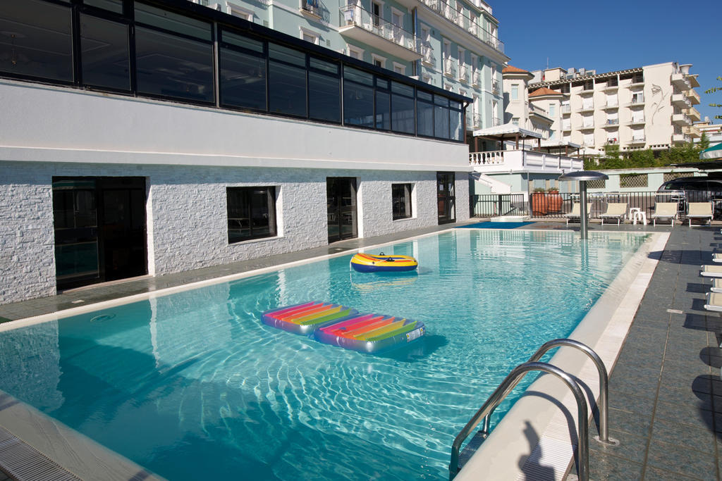 Hotel Garden Cattolica Extérieur photo